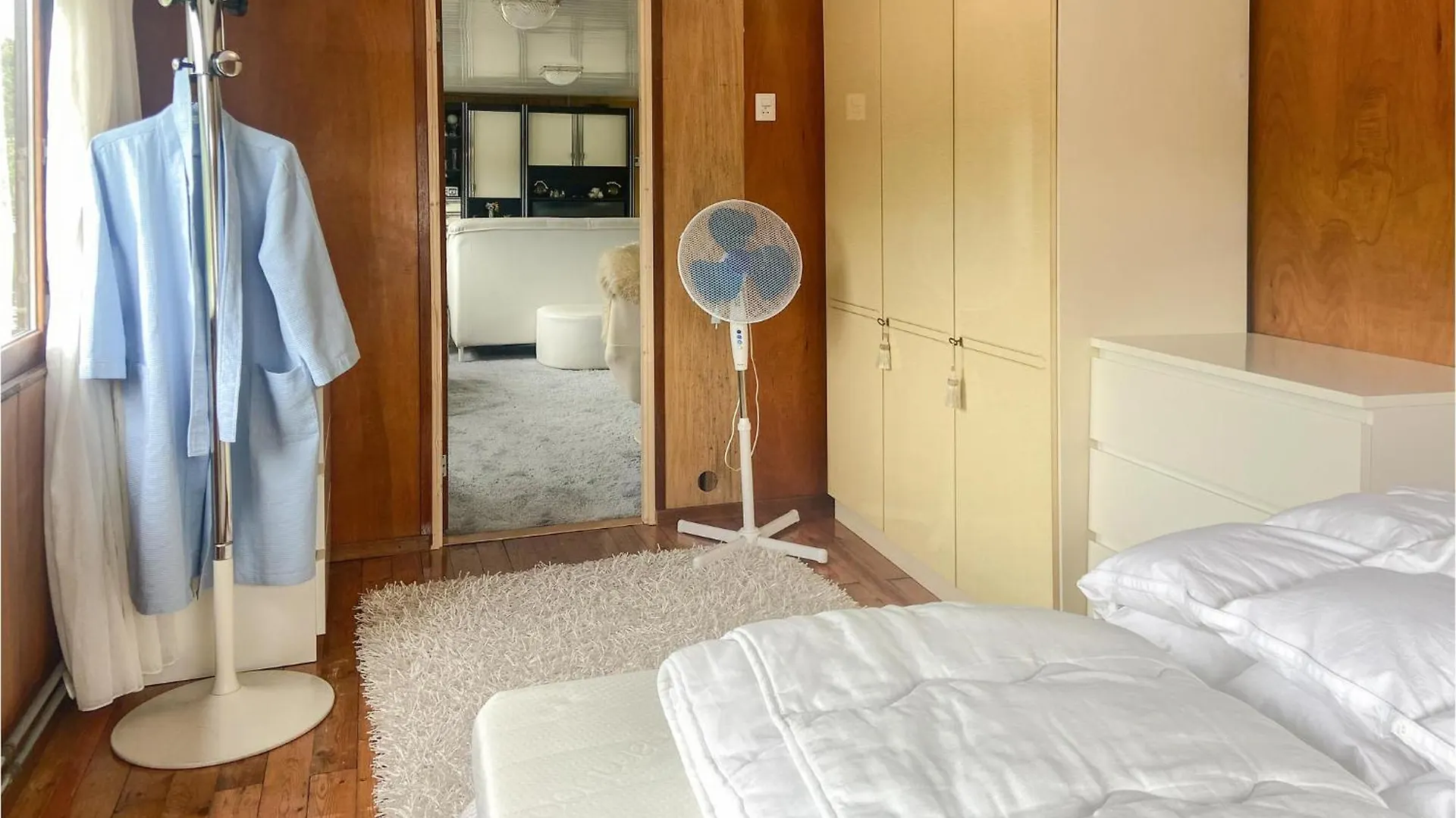 Beautiful Ship-Boat In Rotterdam With Wifi And 2 Bedrooms